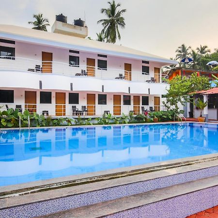 Oyo 22056 Arambol Plaza Beach Resort Экстерьер фото