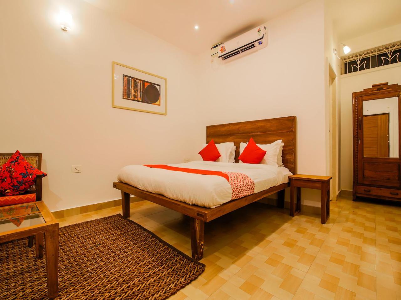 Oyo 22056 Arambol Plaza Beach Resort Экстерьер фото