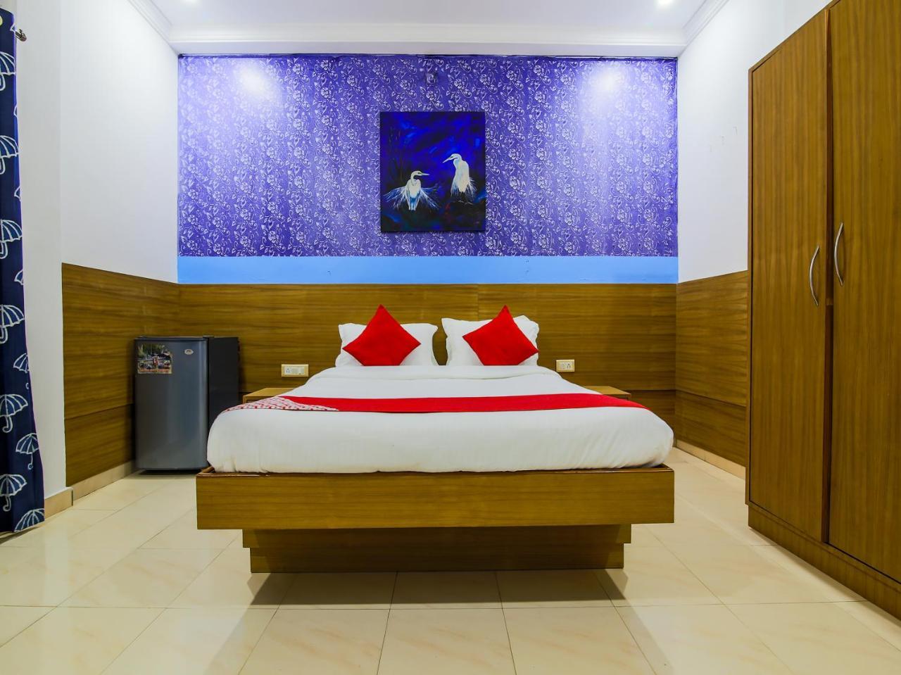 Oyo 22056 Arambol Plaza Beach Resort Экстерьер фото